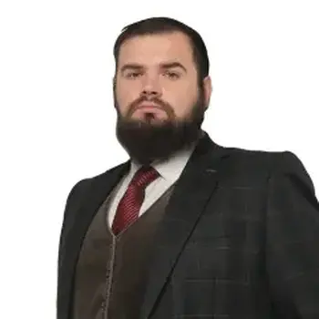 Денис Казаков