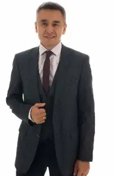 Аяс Тюньдешев