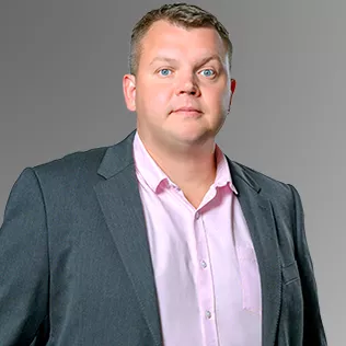 Антон Михайлов